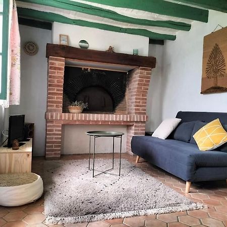 Écardenville-sur-Eure Charmante Maisonnette En Pierre מראה חיצוני תמונה