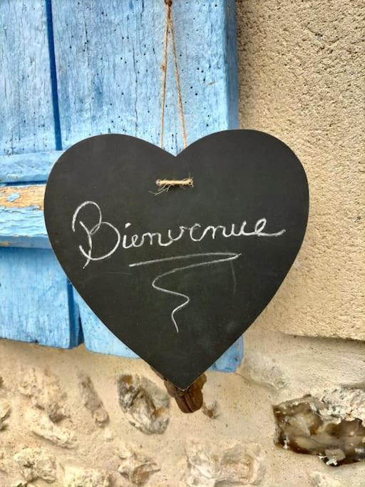 Écardenville-sur-Eure Charmante Maisonnette En Pierre מראה חיצוני תמונה