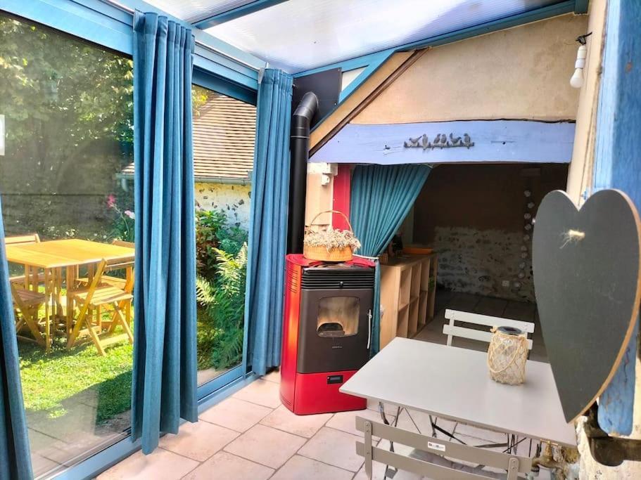 Écardenville-sur-Eure Charmante Maisonnette En Pierre מראה חיצוני תמונה