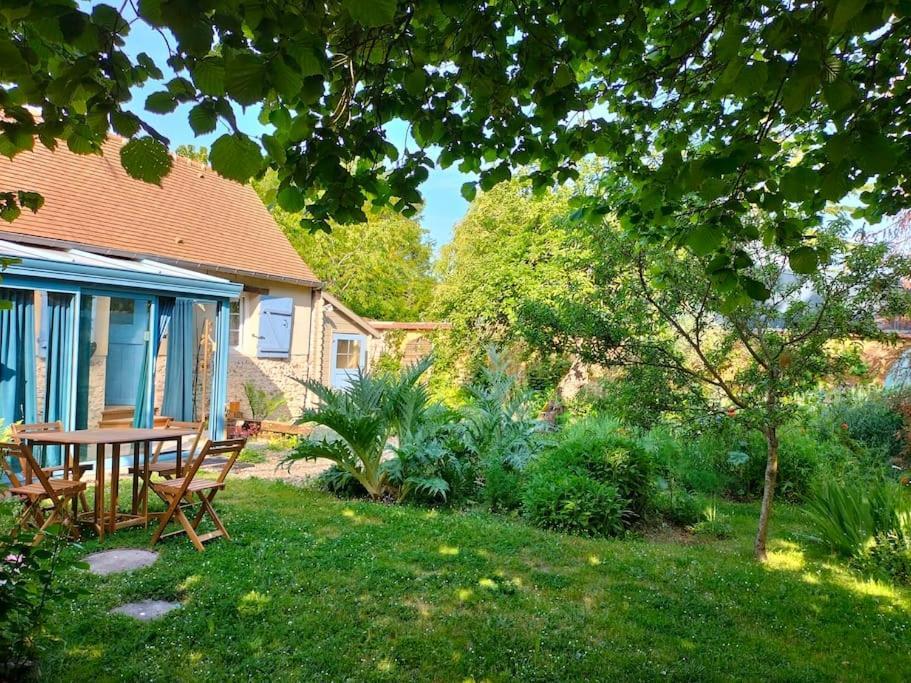 Écardenville-sur-Eure Charmante Maisonnette En Pierre מראה חיצוני תמונה